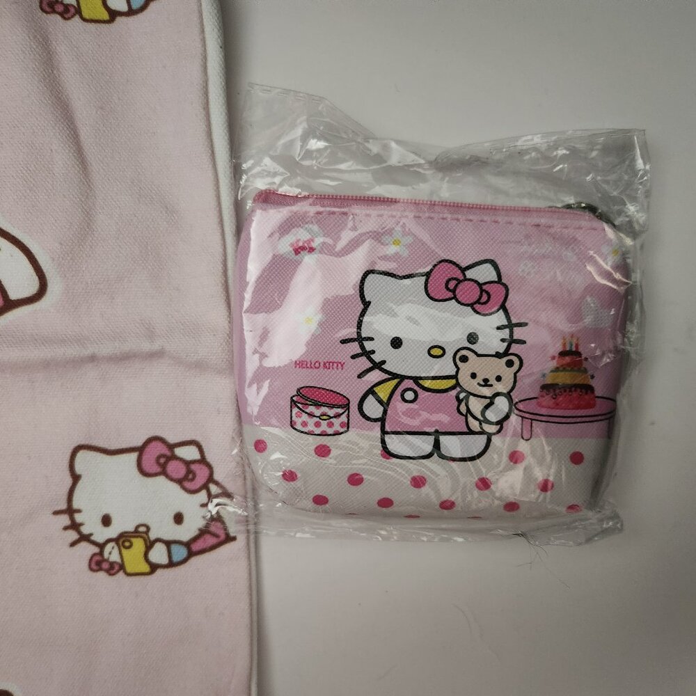 Hello kitty Bundle - Picture 3 of 4